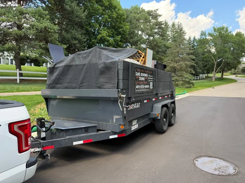 A full trailer heading out